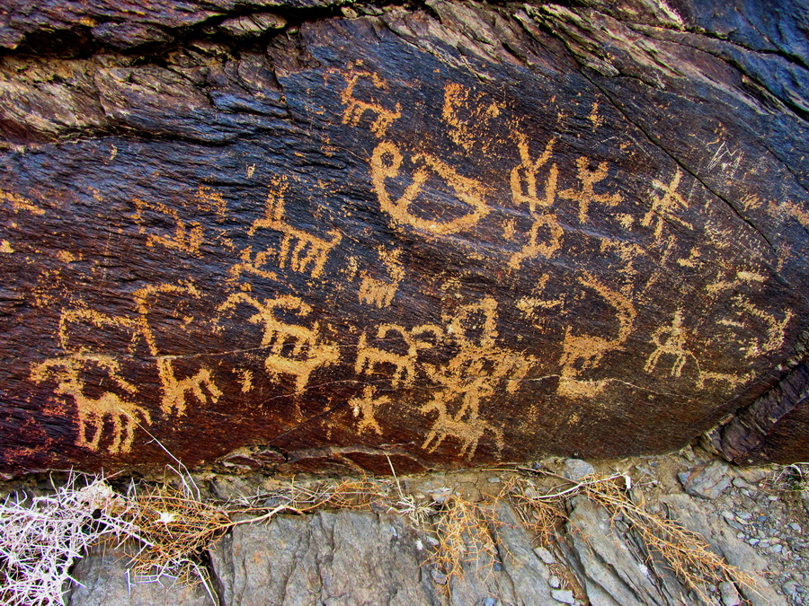 golpayegan-petroglyphs-67